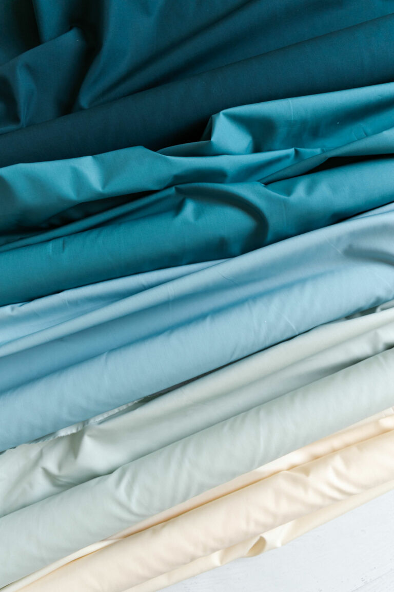 Signature Pure Solids in Cerulean Yardage