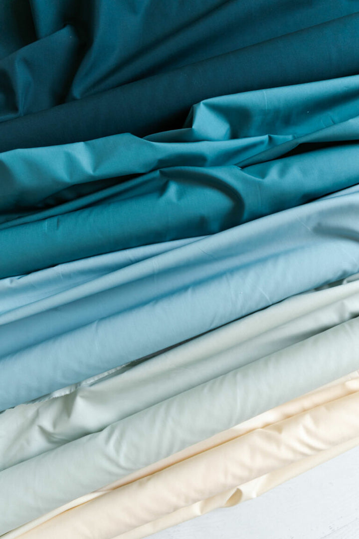 Signature Pure Solids in Cerulean Yardage