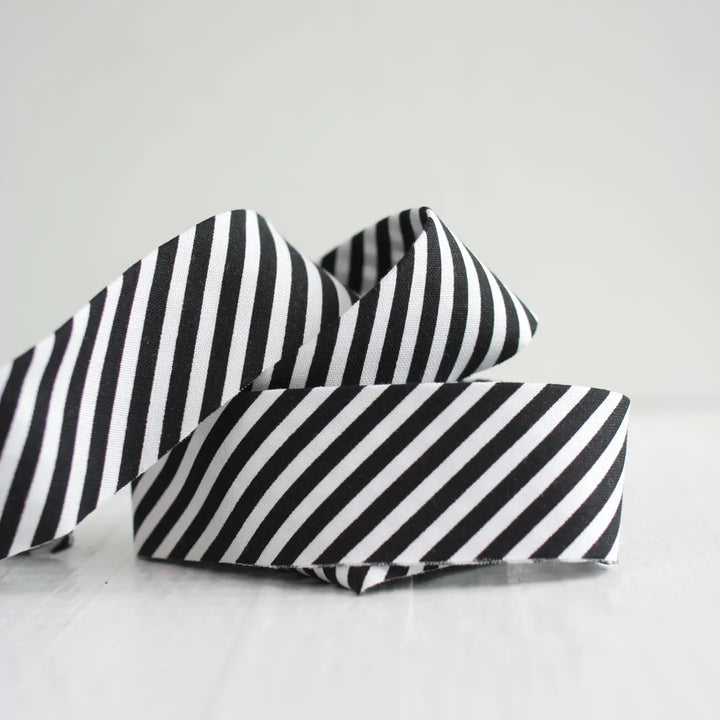 Premade 2.5" Bias Quilt Binding - Black Stripe, By 1 Yard