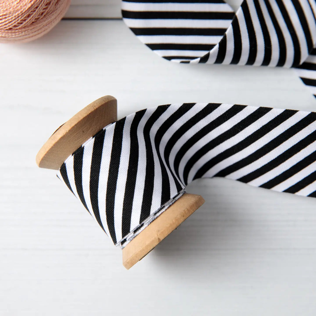Premade 2.5" Bias Quilt Binding - Black Stripe, By 1 Yard